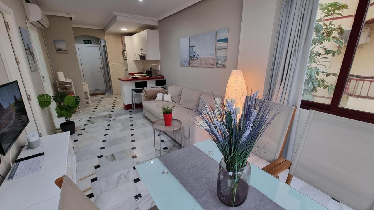 Super Holday Lubina Sol Mijas Beachfront Apartman Kültér fotó
